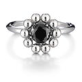 Lumoava Daisy ring, black